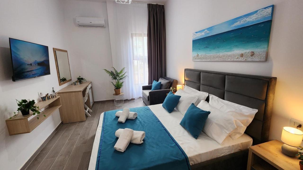 Solar Rooms And Apartments Himare Eksteriør bilde